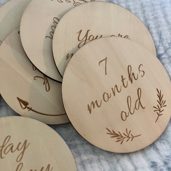Wooden Milestone Discs - Picture 1 of 6